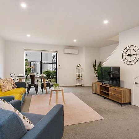 Light & Spacious 2Bdrm Townhouse Off Street Park Christchurch Buitenkant foto